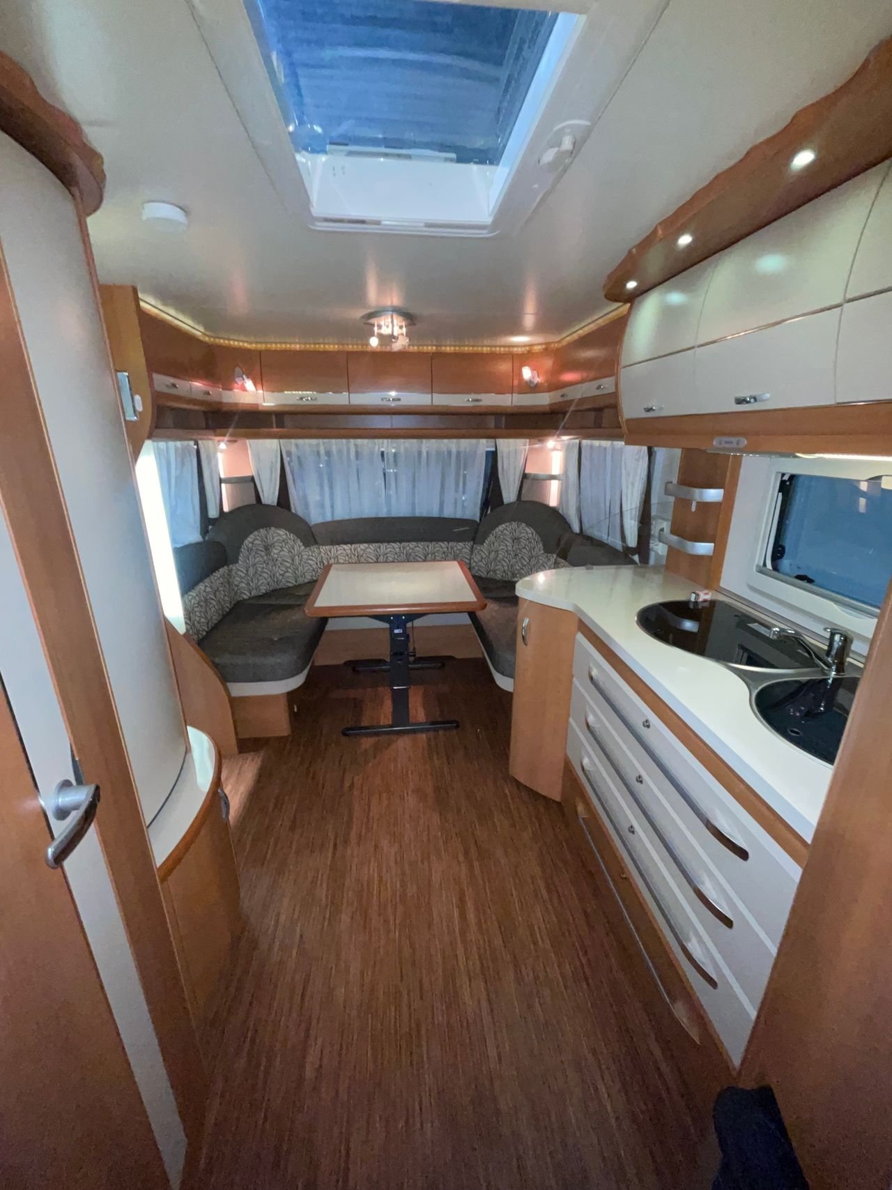 Caravane Hobby 560 Prestige – Image 34