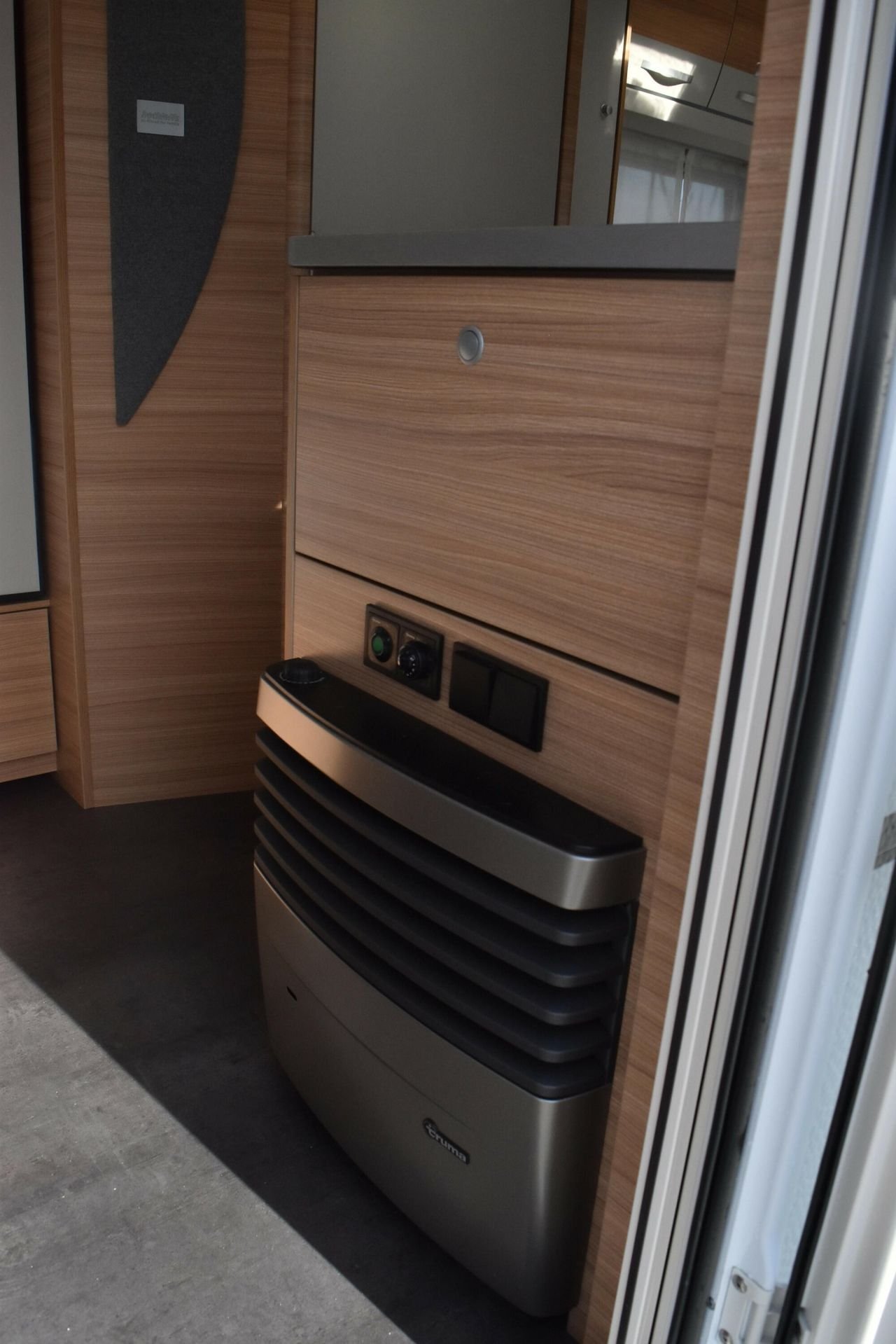 Caravane Dethleffs Camper 460 EL – Image 29