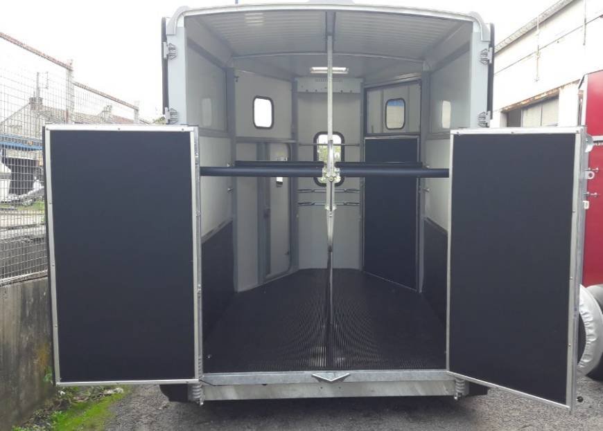 Ifor Williams HB 511 Diagonal neuf toutes couleurs – Image 6