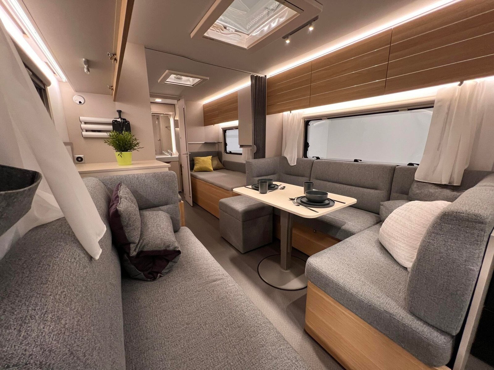 Caravane Adria Adora 613 HT – Image 27