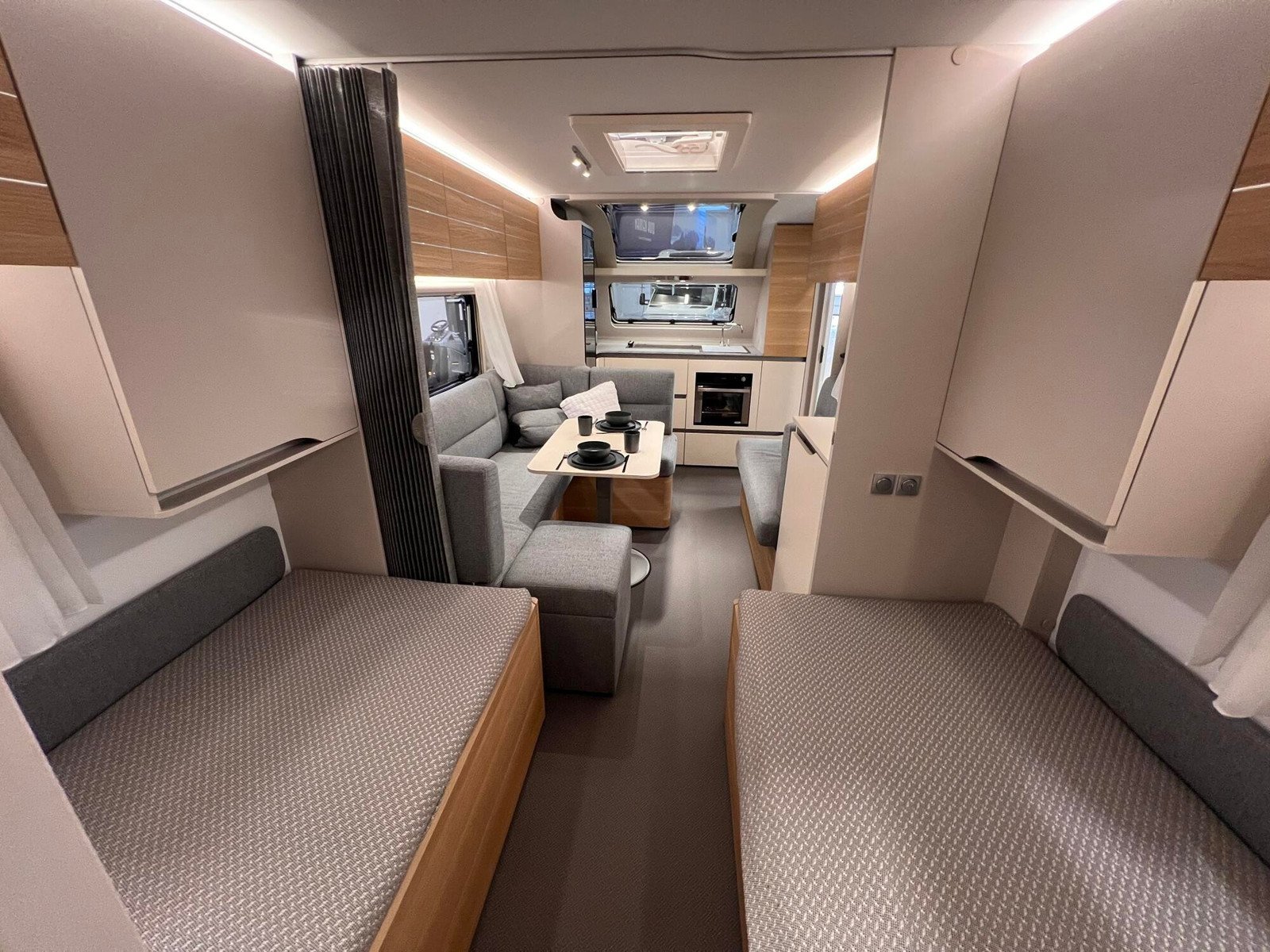 Caravane Adria Adora 613 HT – Image 14