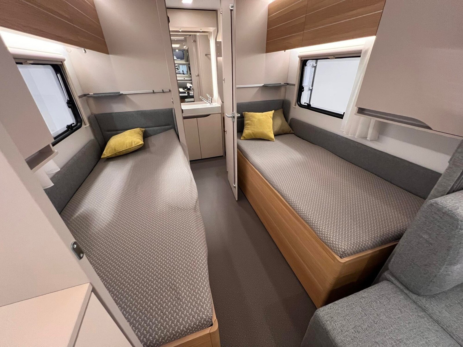 Caravane Adria Adora 613 HT – Image 19