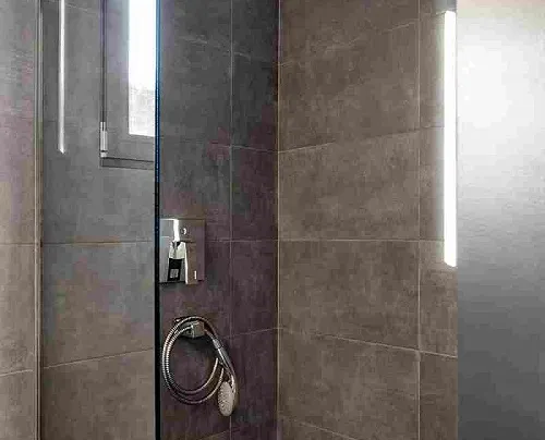 Studio conteneur 40' aménagé habitable – Image 14