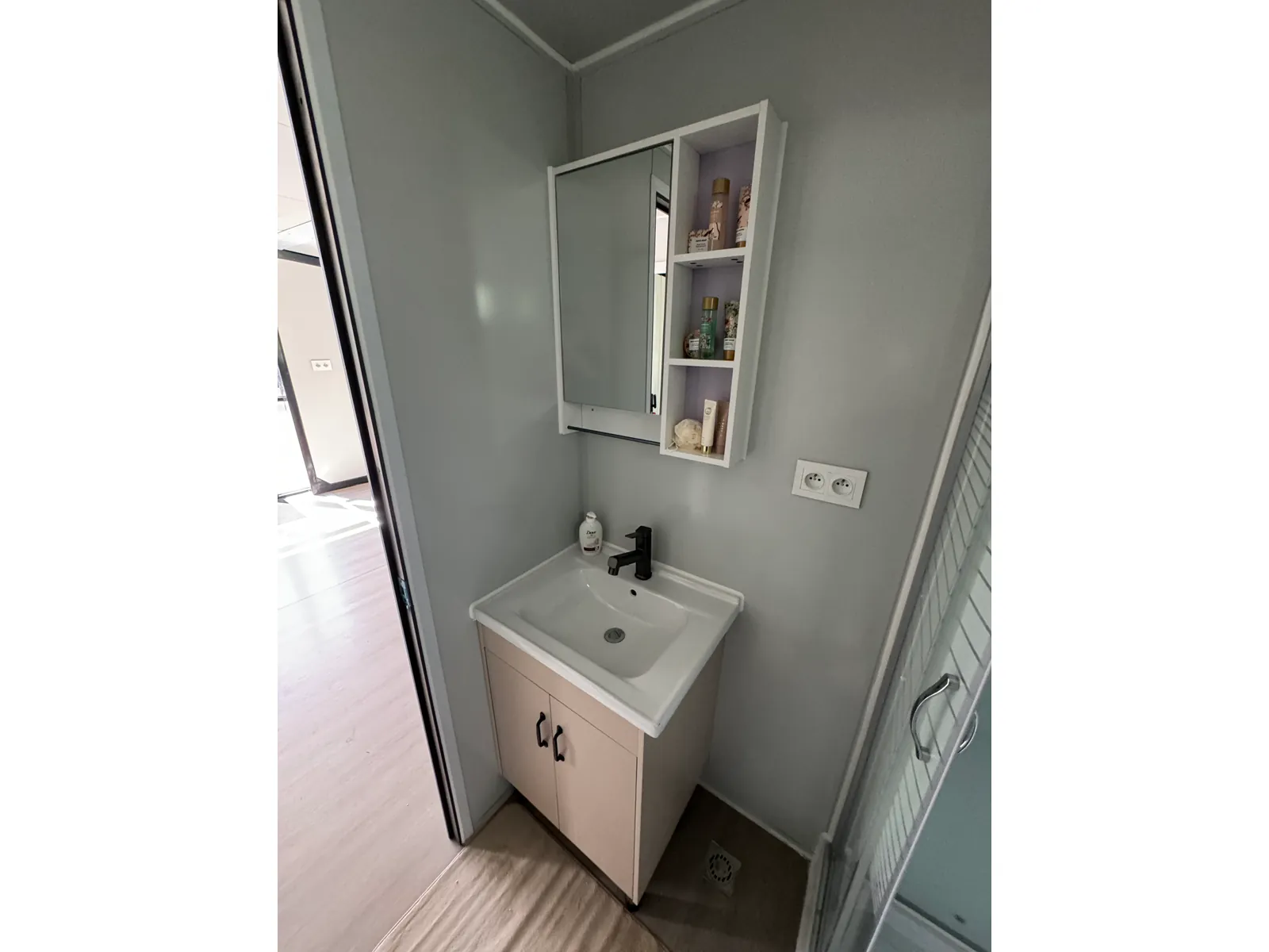 Conteneur Tiny house 36,5 m² 2 chambres, salle de bain et cuisine – Image 24
