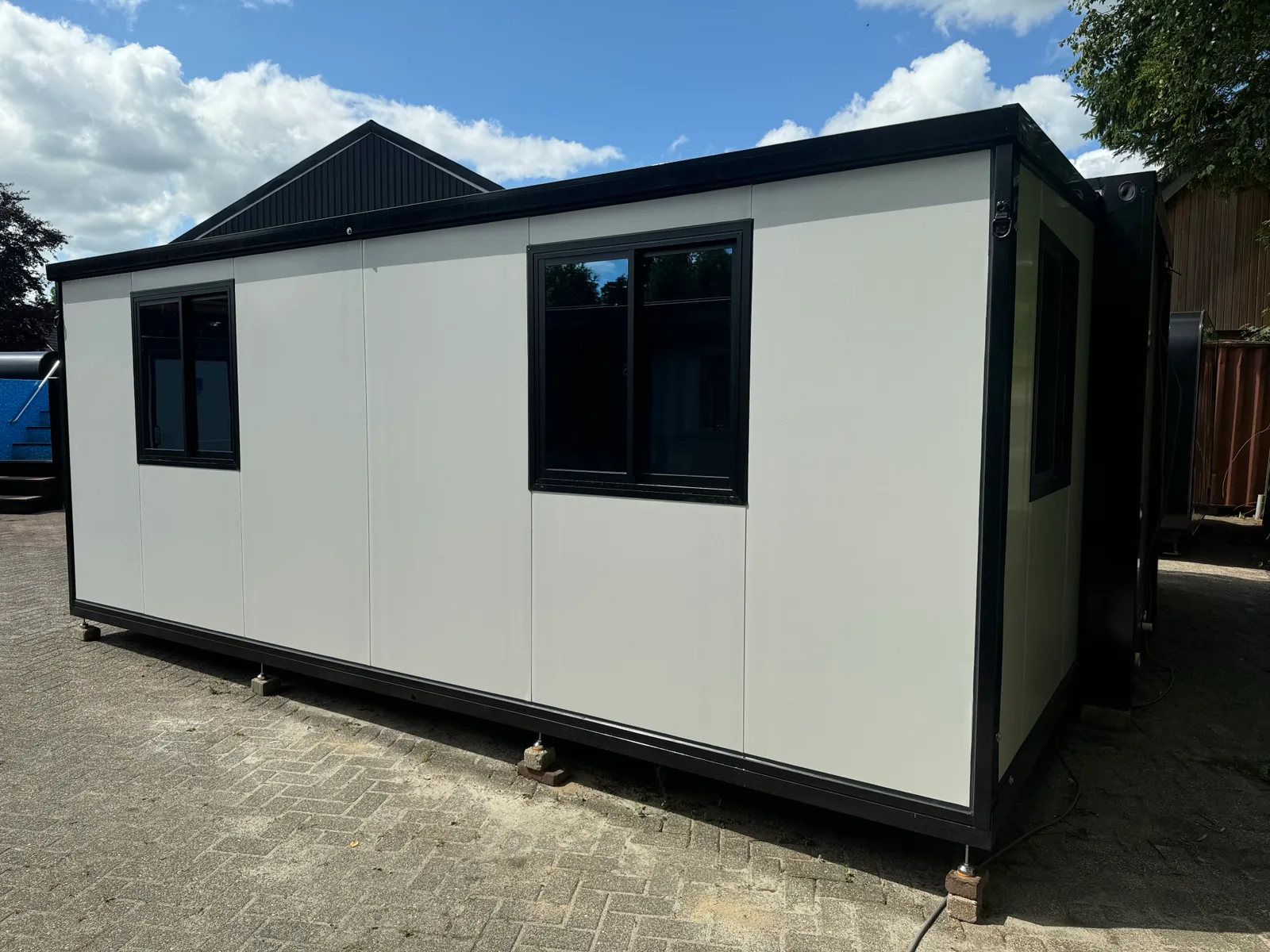 Conteneur Tiny house 36,5 m² 2 chambres, salle de bain et cuisine – Image 9
